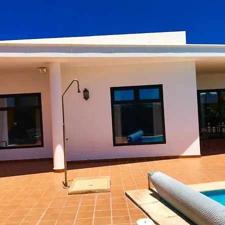 Blackrock Blancas Villa