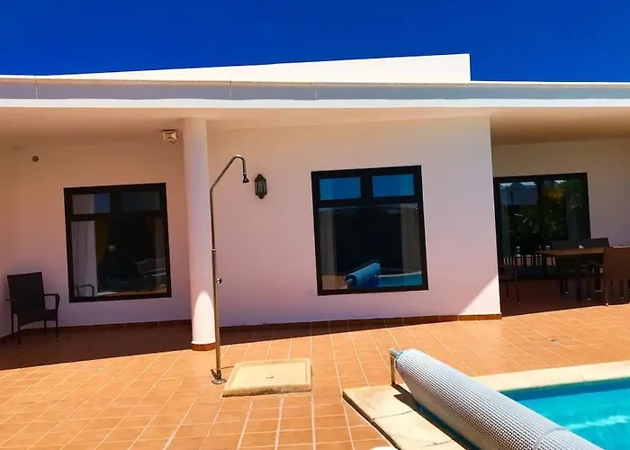 Blackrock Blancas Villa