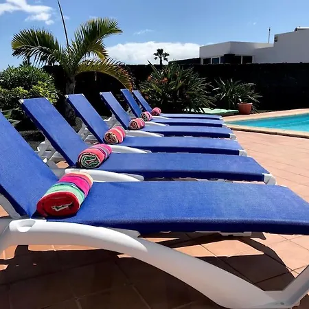 Villa Blackrock Blancas