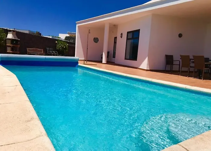 Blackrock Blancas Playa Blanca (Lanzarote)